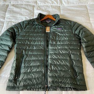 NWT Patagonia Men's Down Jacket (Large)